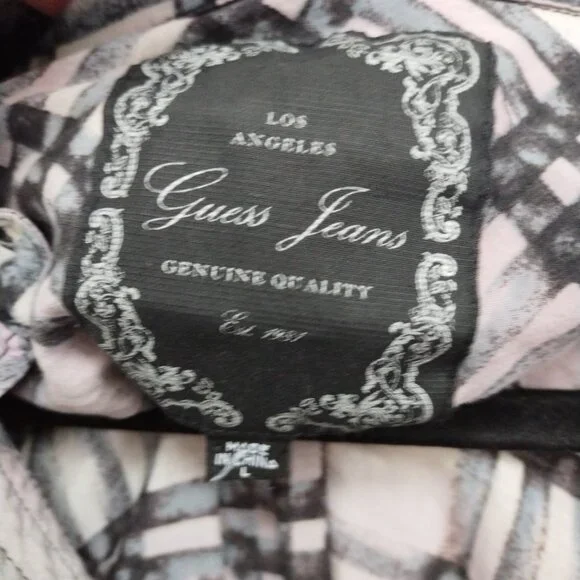 Guess jeans button down 3/4 sleeve longer style top - Picture 3 of 7